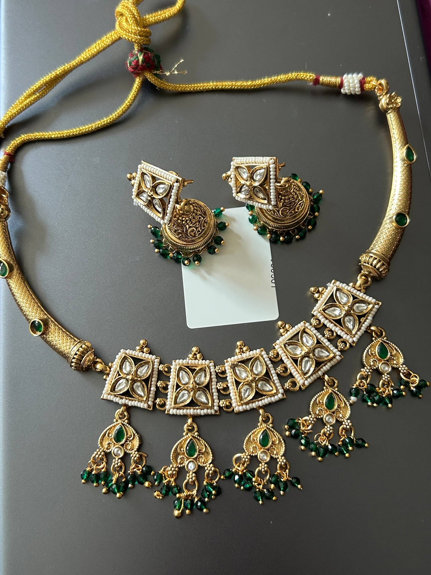 Gold look alike choker necklace set