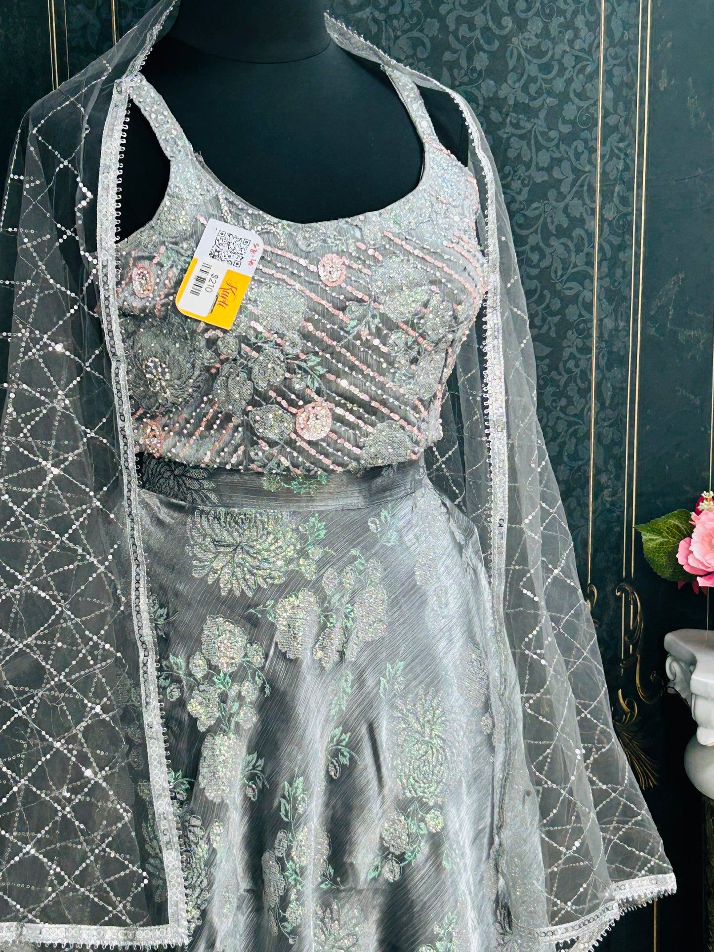 Lehenga Choli set : Silver grey