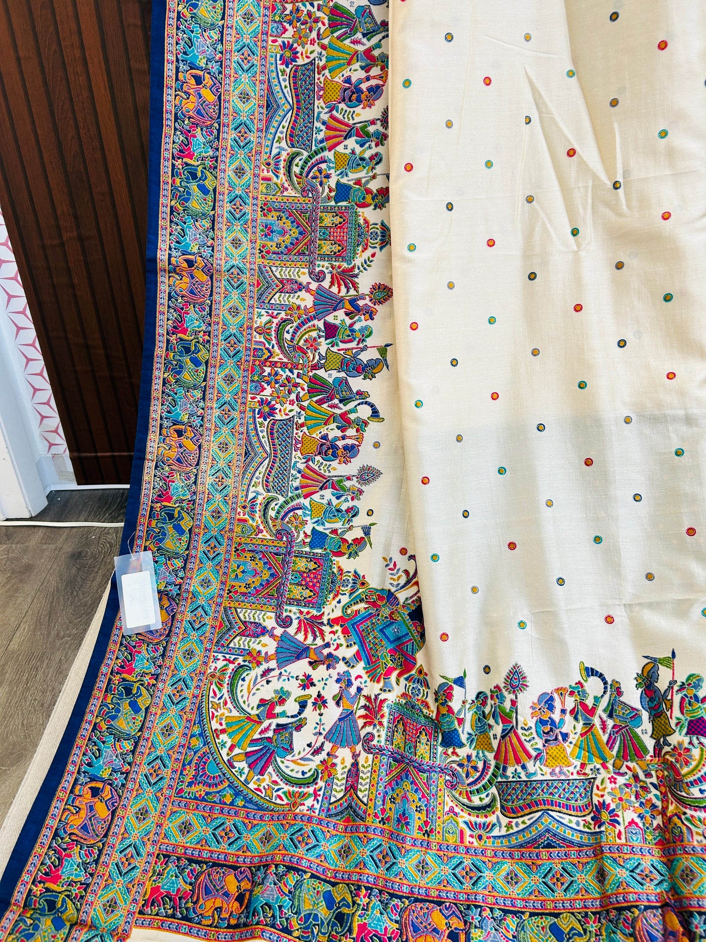 Dola silk saree with doli barat print