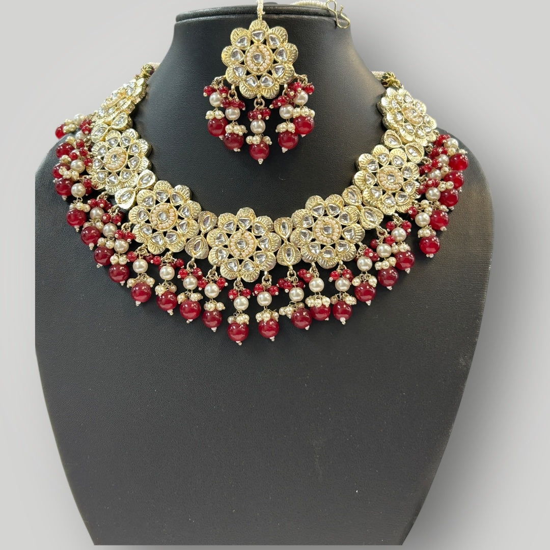 Maroon necklace set