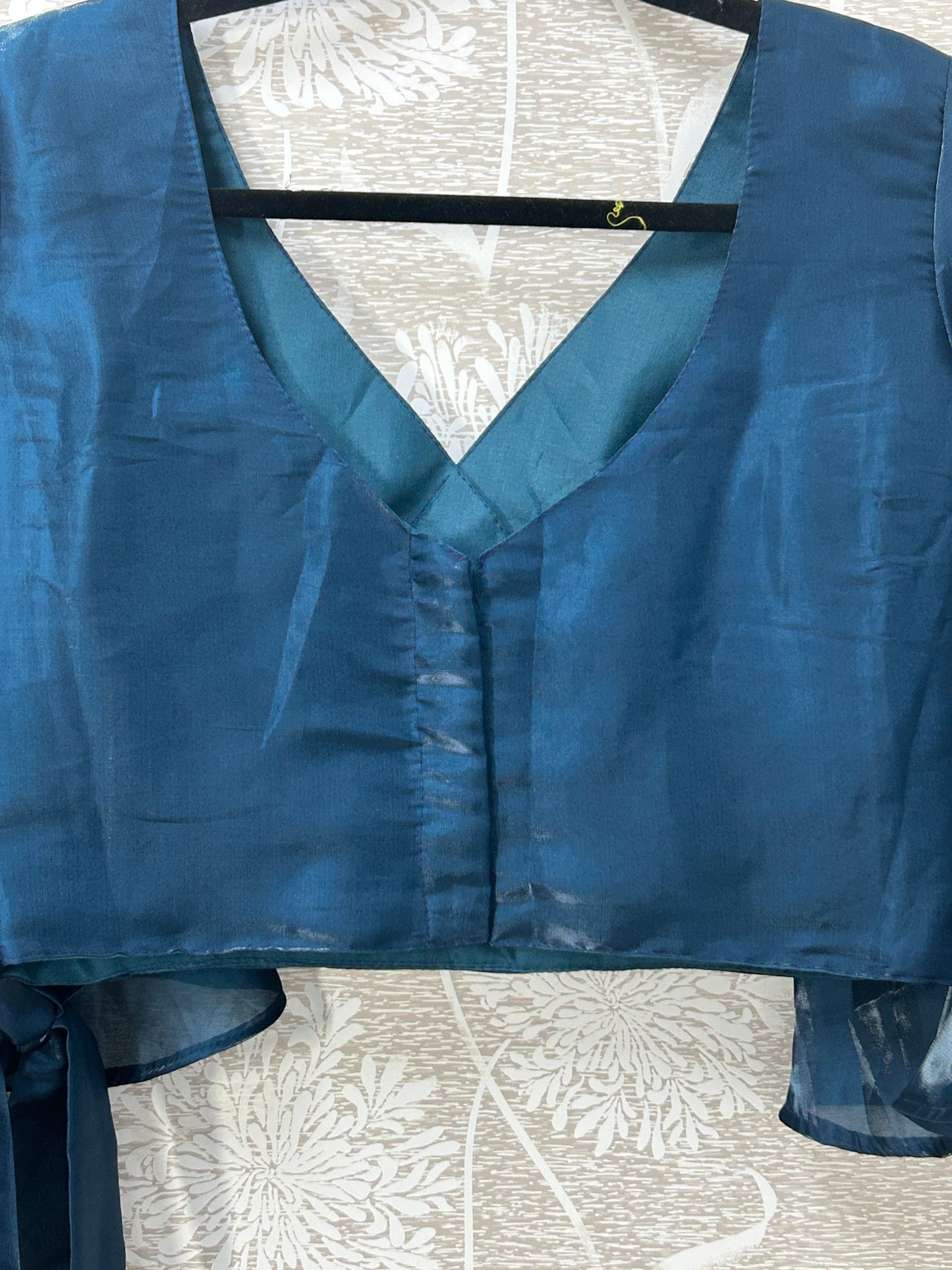 Butterfly sleeves blouse