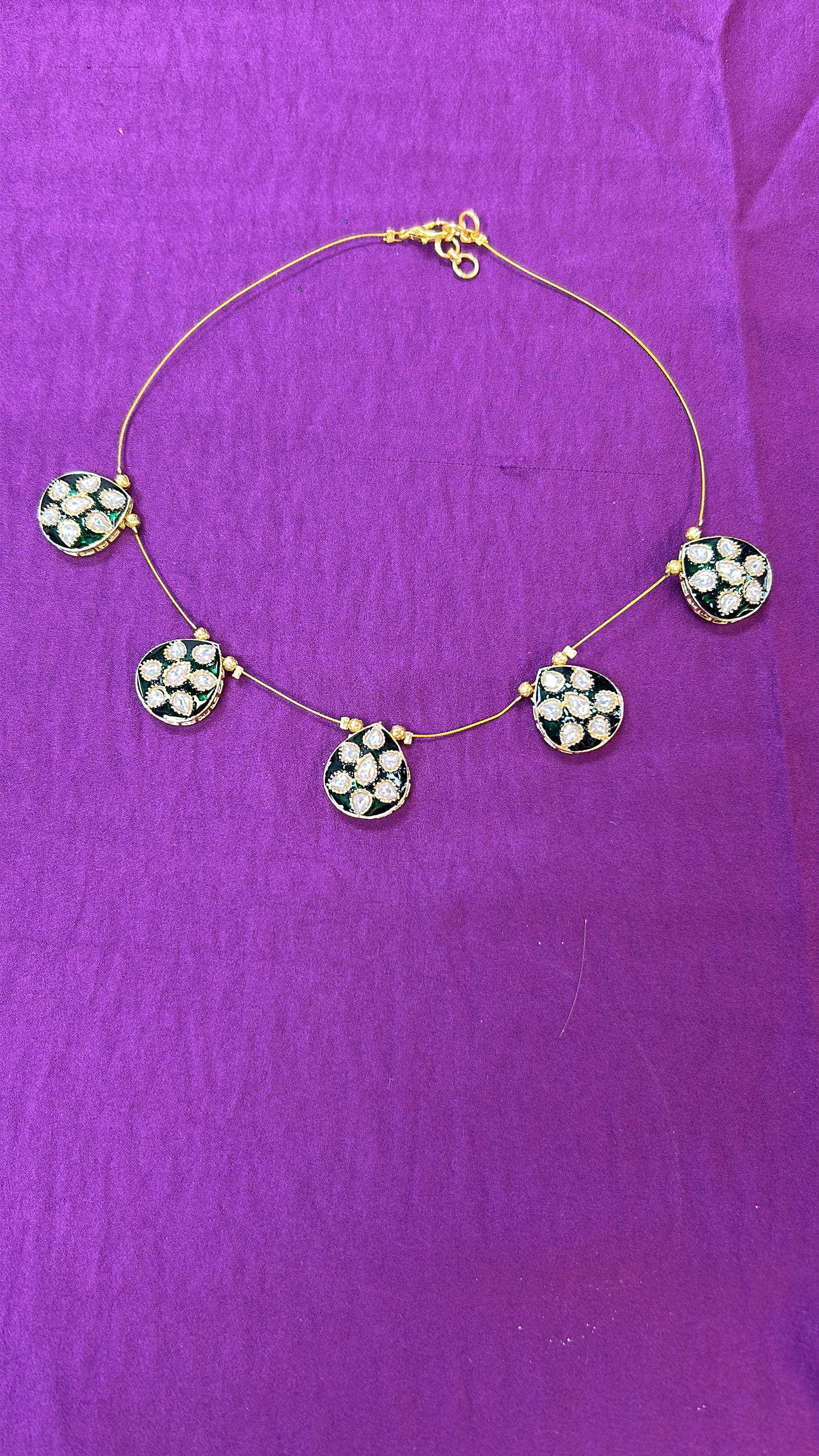 Invisible necklace
