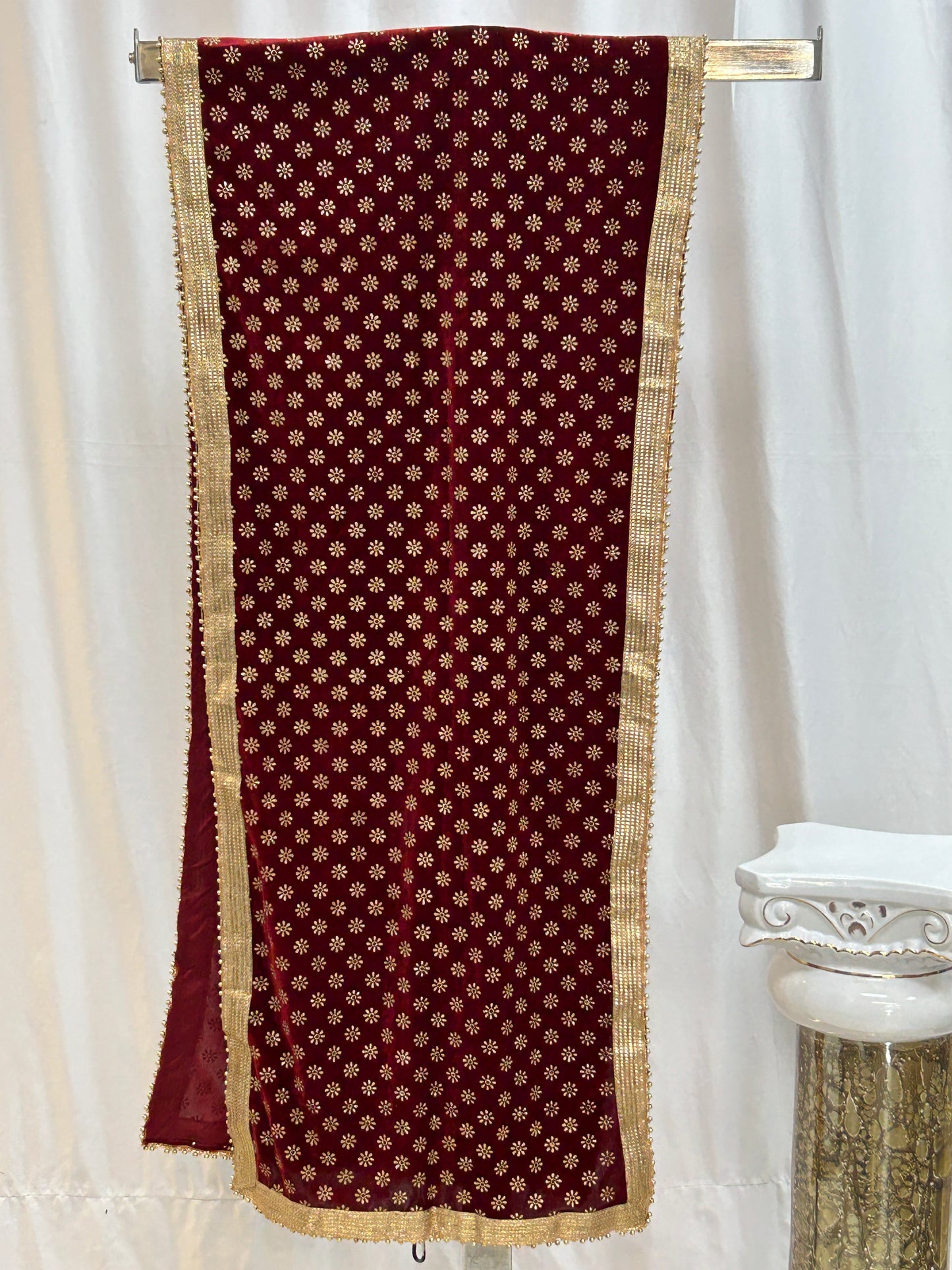 Velvet dupatta for men’s kurta / sherwani