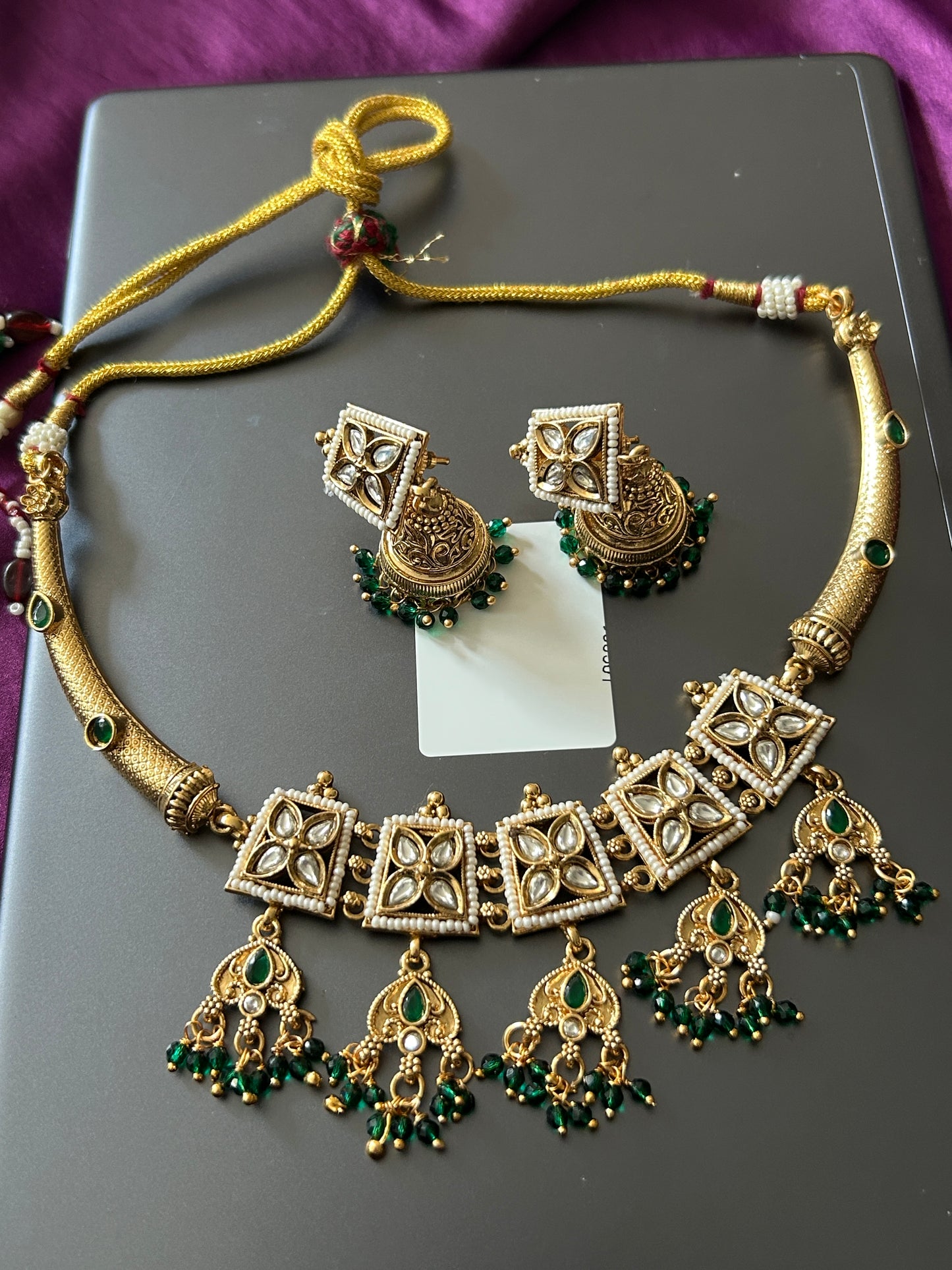 Gold look alike choker necklace set