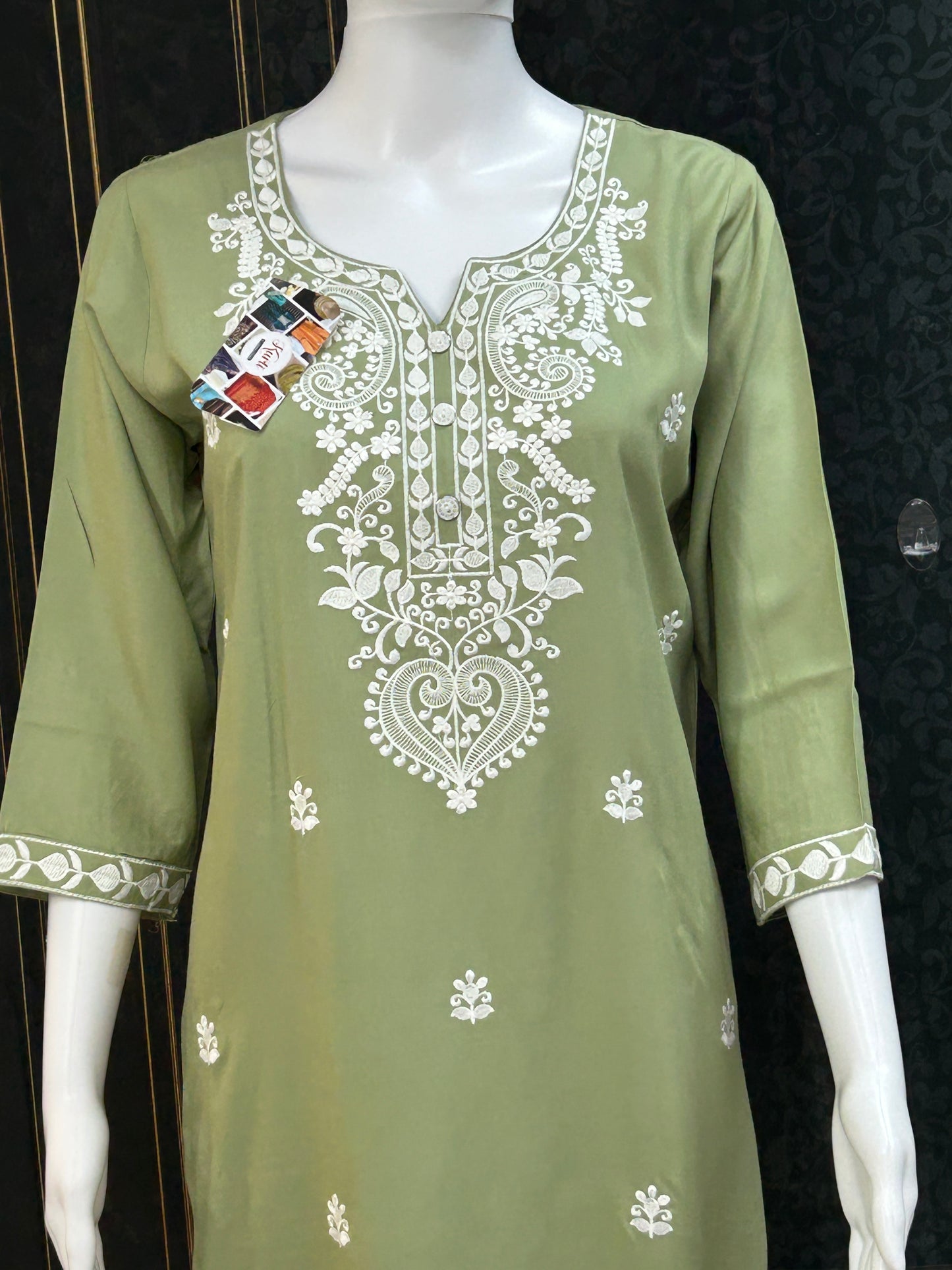 Rayon Kurti