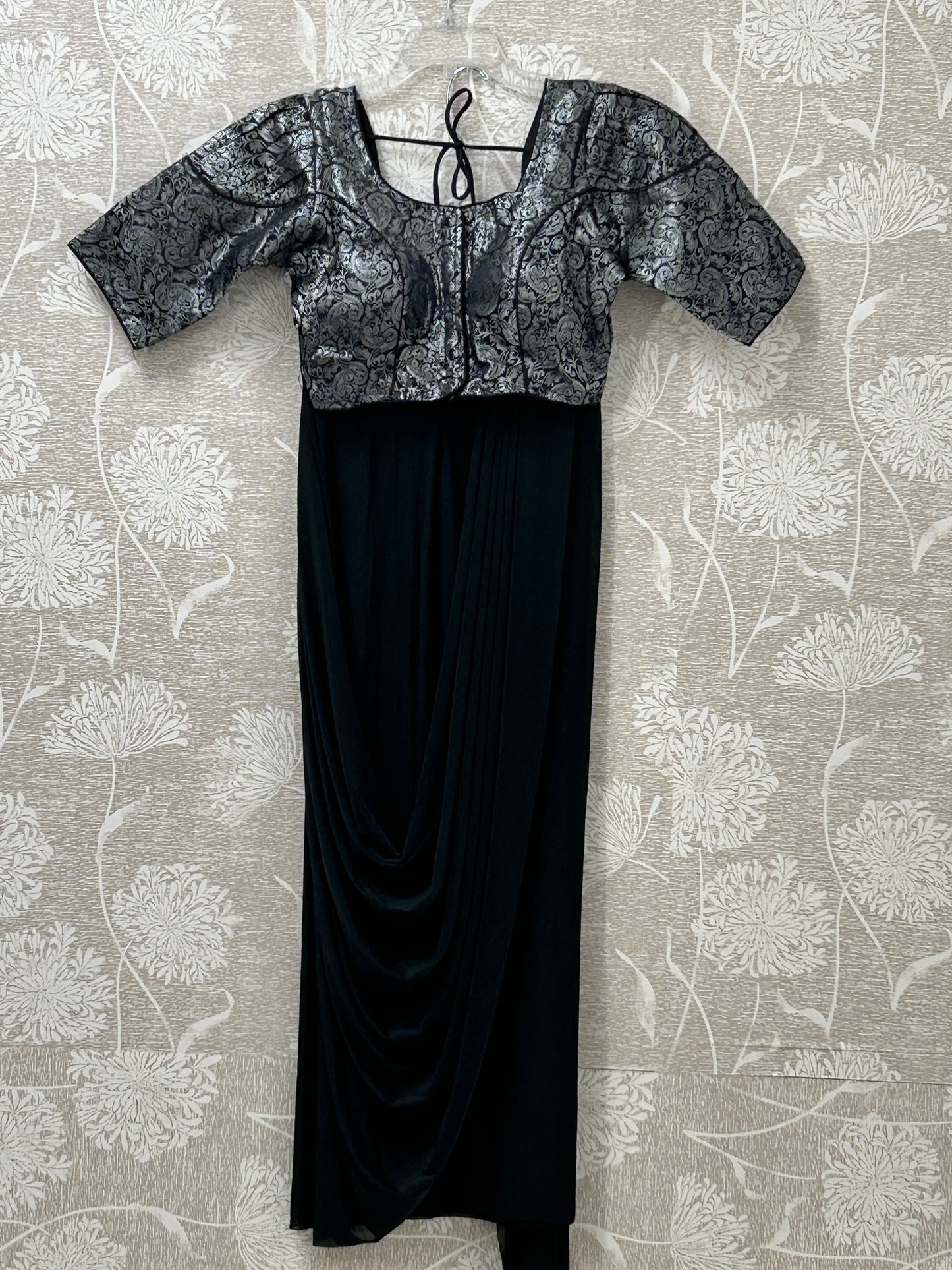 Readymade saree with blouse