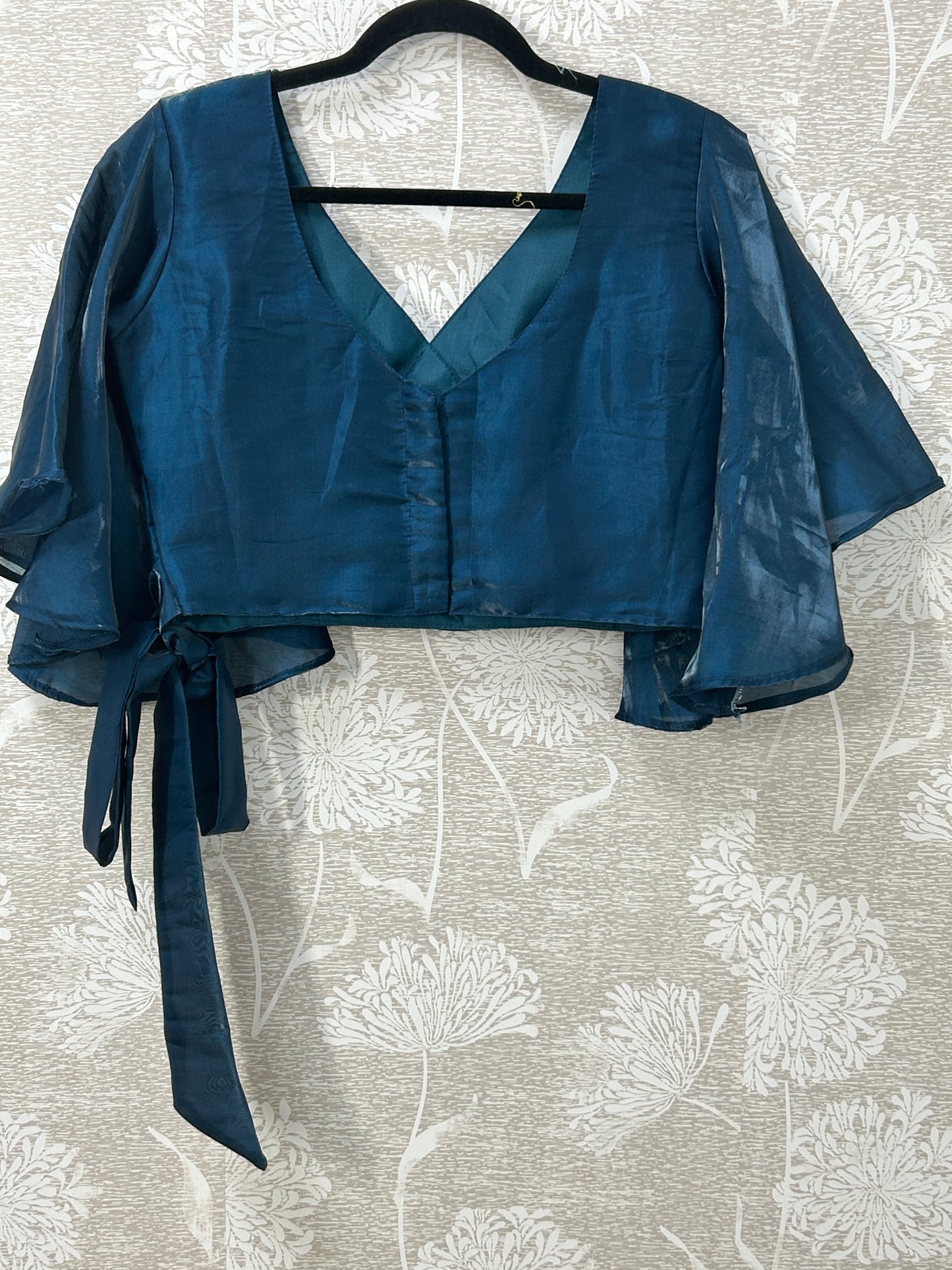 Butterfly sleeves blouse