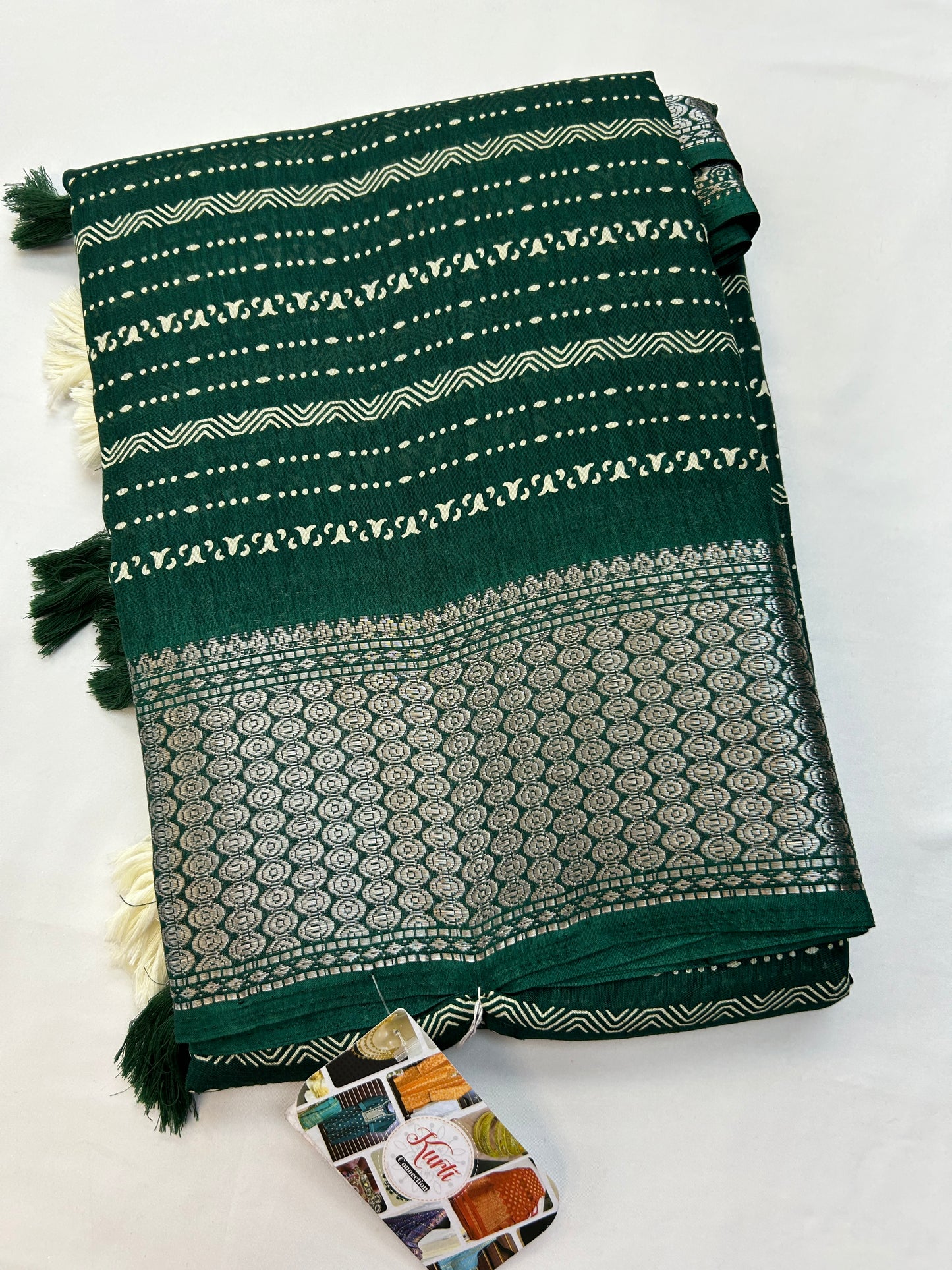 Dola silk saree