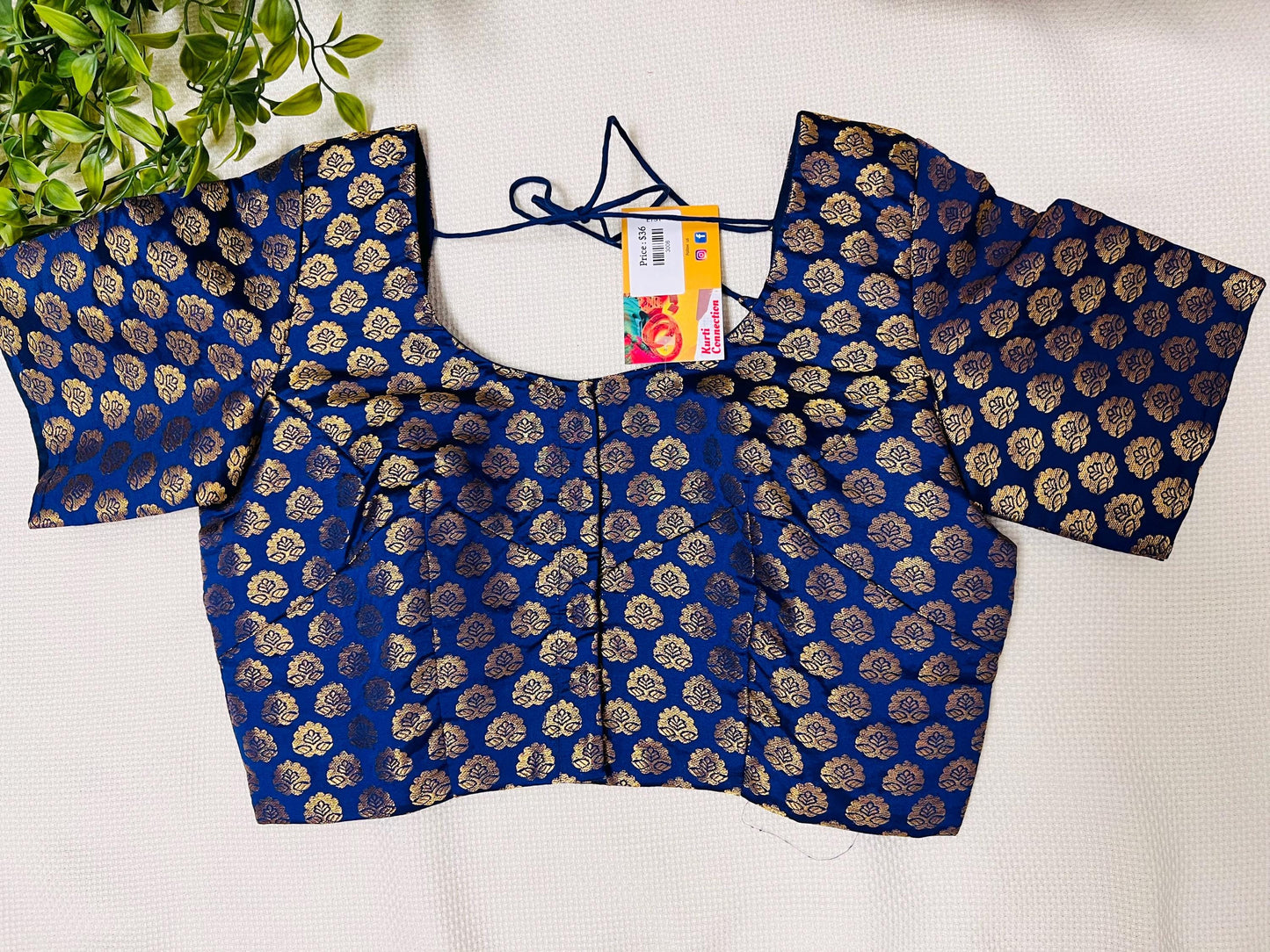 Navy blue Blouse | front hooks