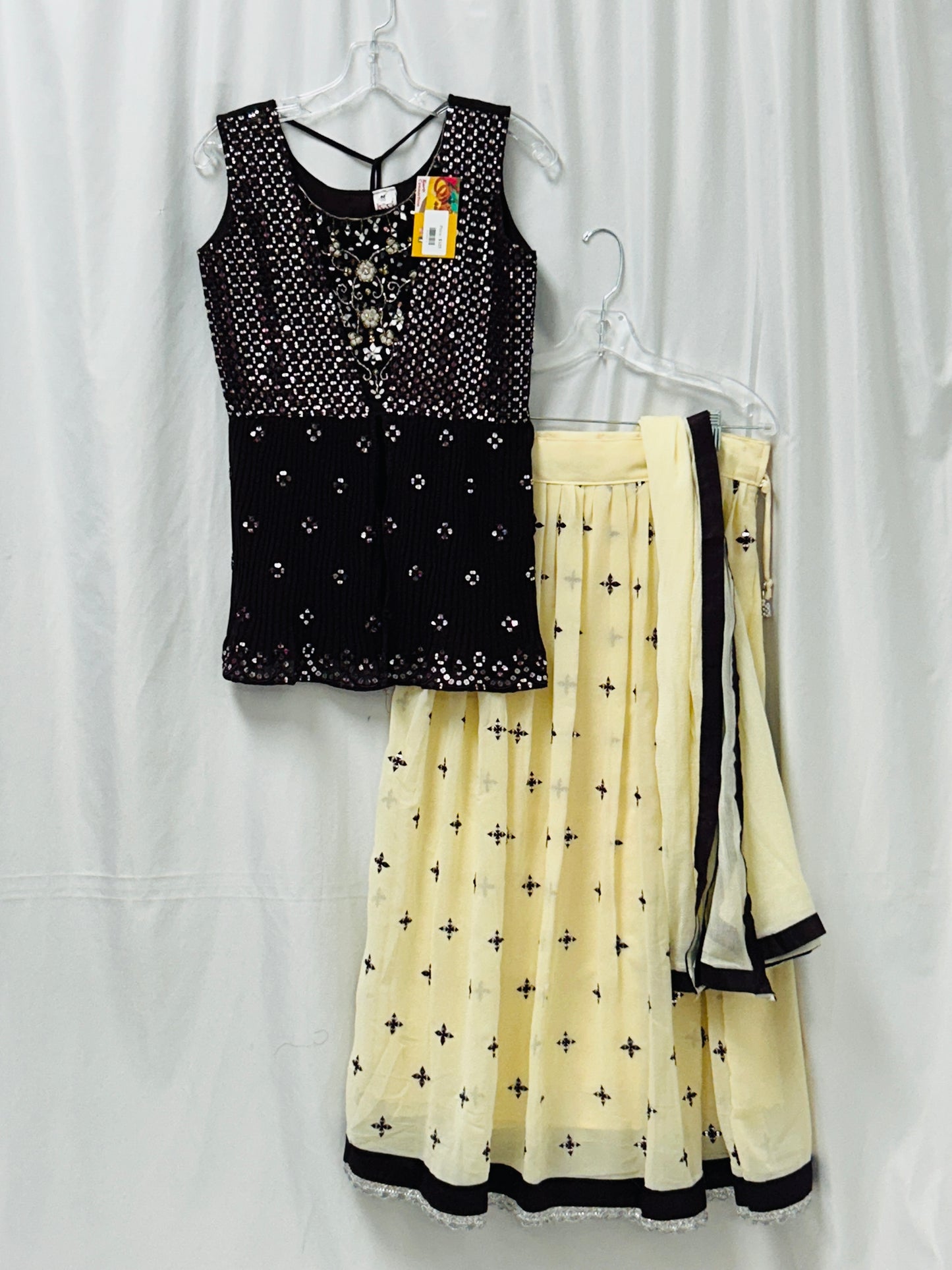 Size 36 :kids chaniya choli set : Girls lehenga