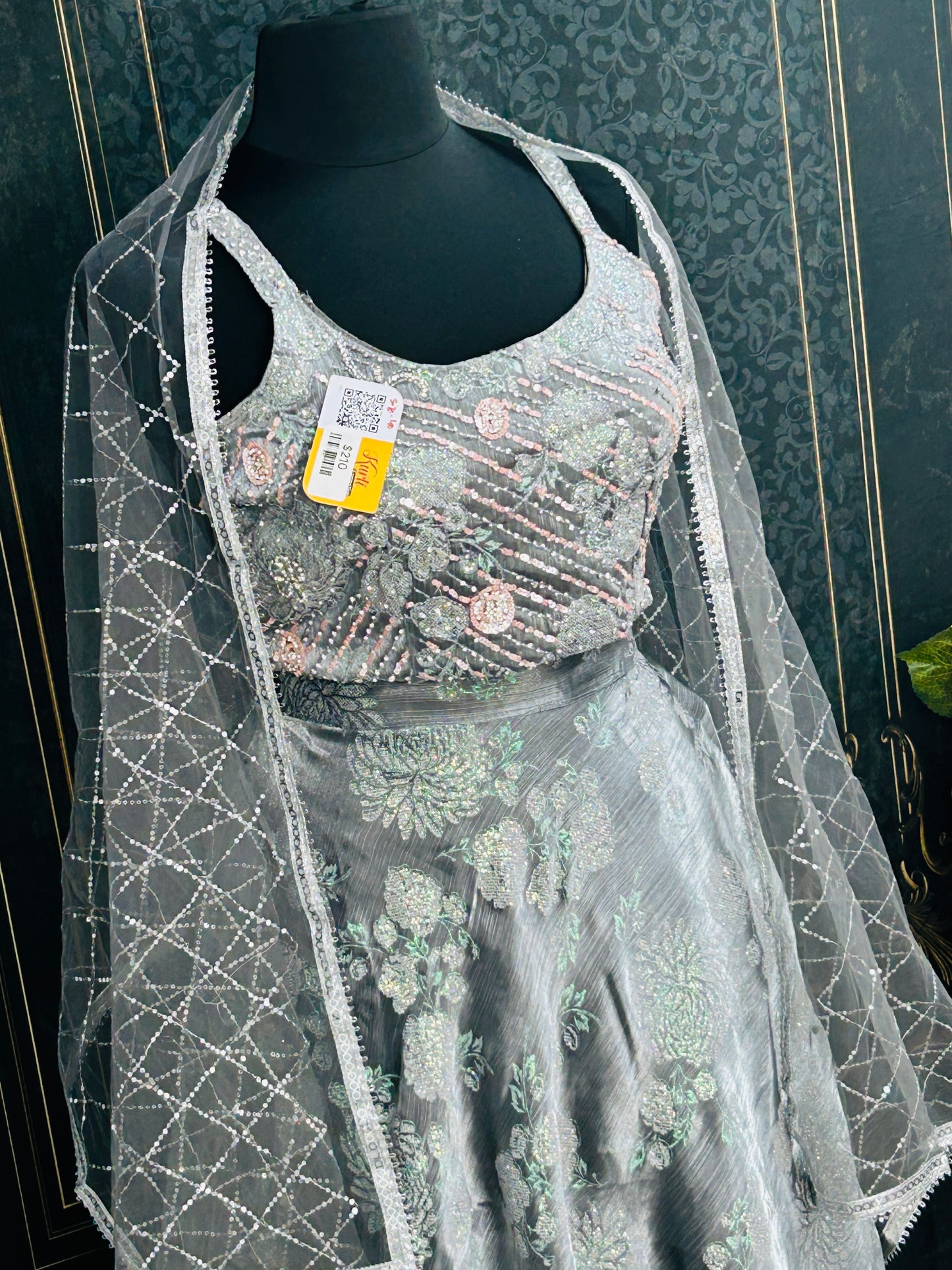 Lehenga Choli set : Silver grey