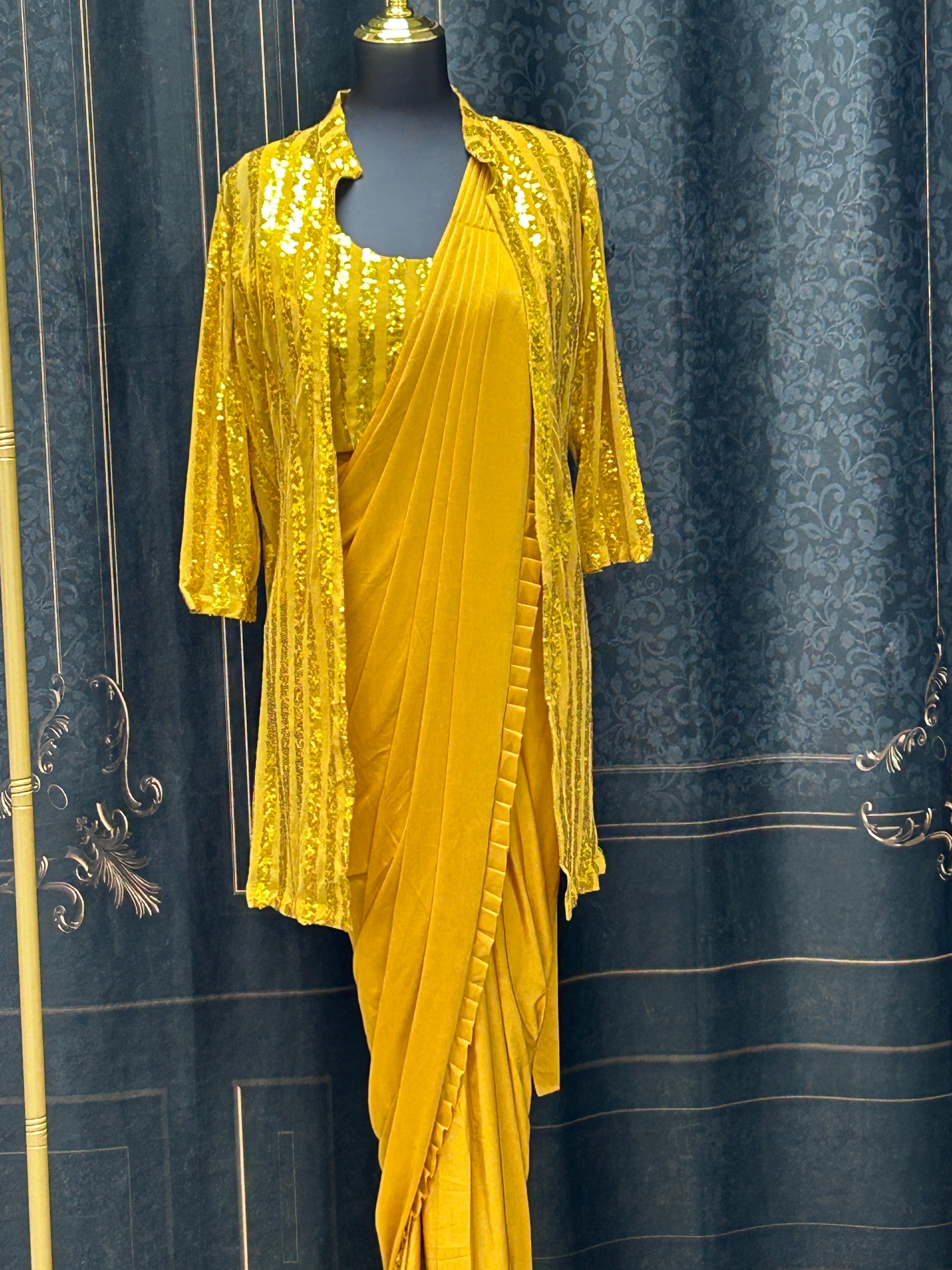 Readymade saree