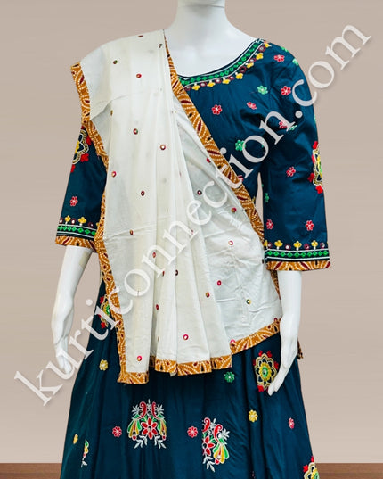 13ADFCD3-515E-4515-8EAD-23B5CB3CF7DF - Kurti Connection USA