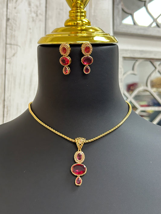 Pendant necklace set