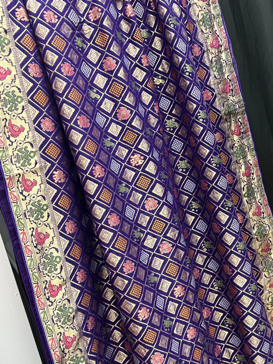 Patola bandhani saree with ready to wear blouse
