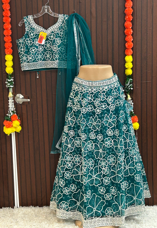 24043A24-C85A-4FFE-8D2C-3F4E56DEC8FB - Kurti Connection USA