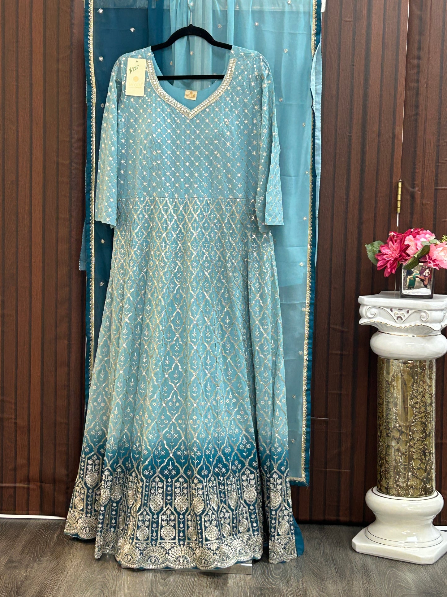 Party wear heavy gown / Anarkali