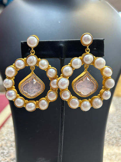 Baroque pearl earrings