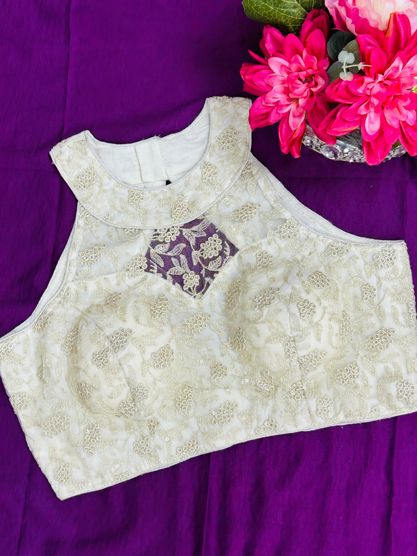Off white / light gold : Halter neck embroidered blouse