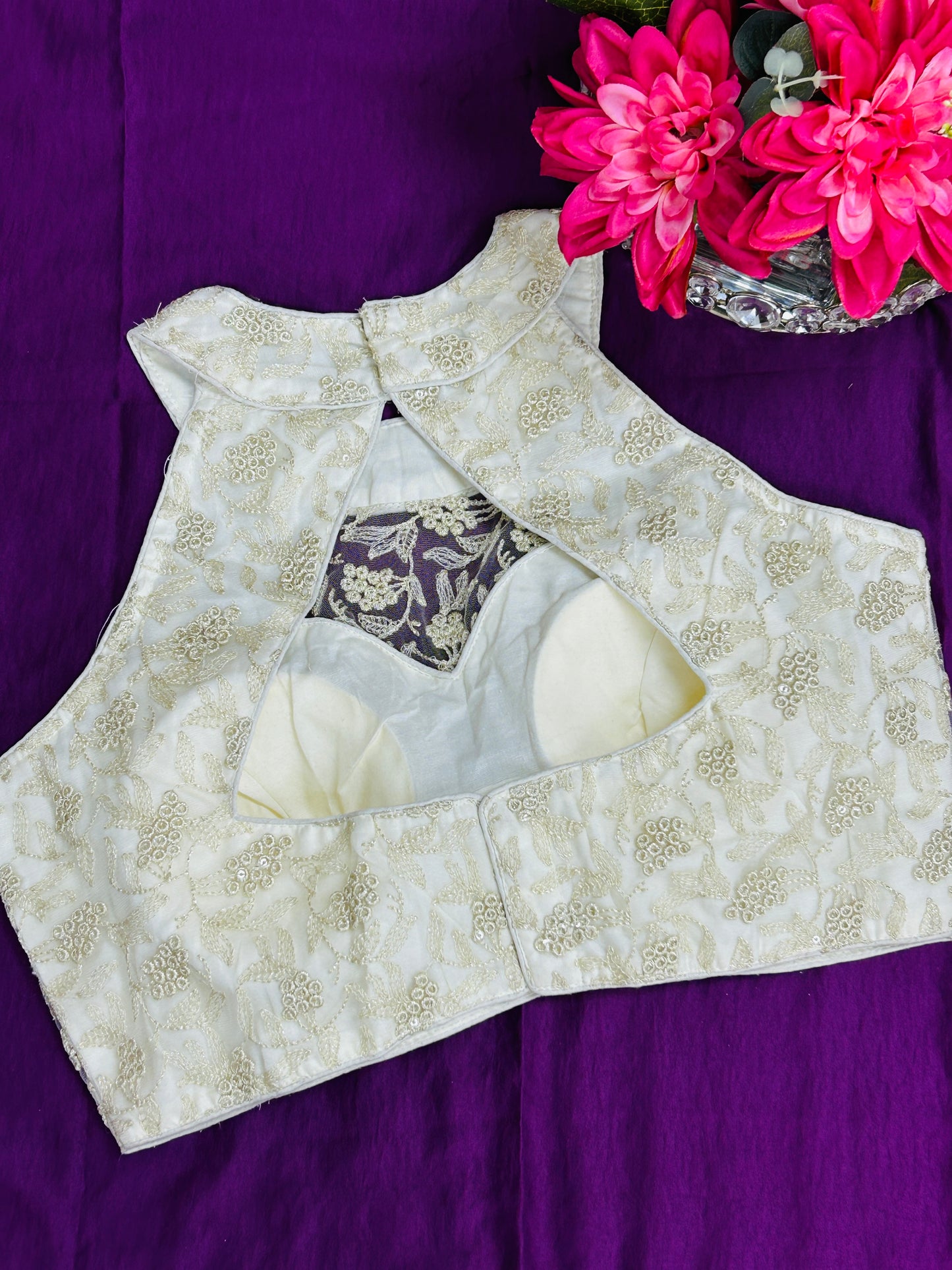 Off white / light gold : Halter neck embroidered blouse