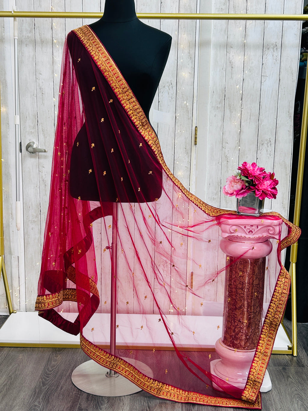 Maroon dupatta with gold border