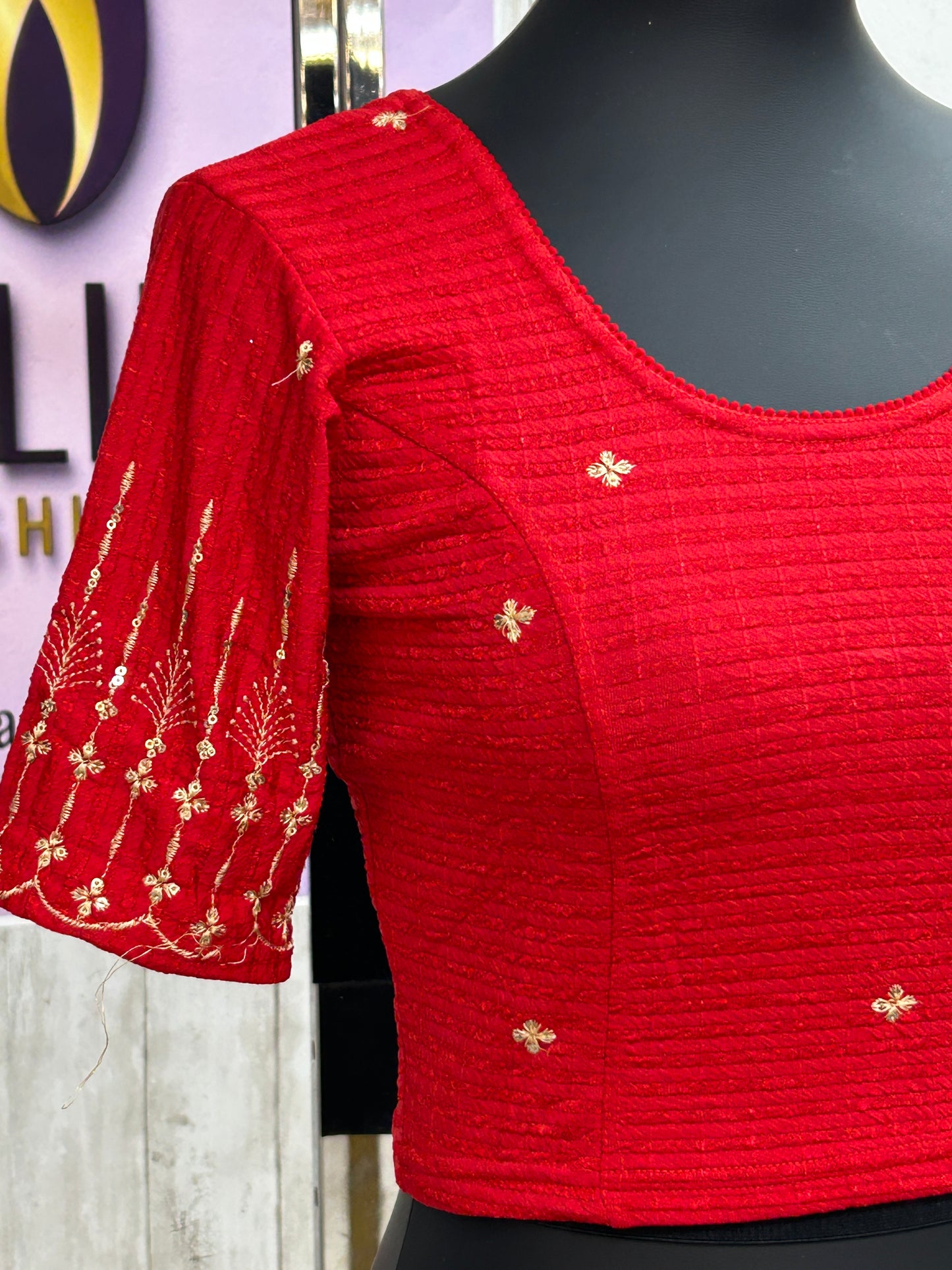 Strechable blouse : red / size 42-44