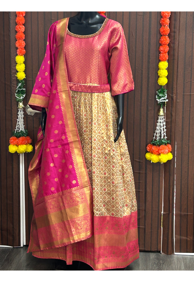 5597710A-2FBD-403B-9F98-C0317C1A9960 - Kurti Connection USA