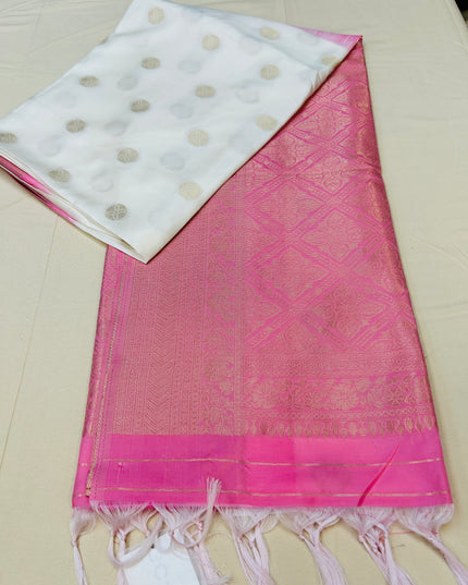 6131DA19-E08A-4D0C-B391-BE6A6EF1CB6F - Kurti Connection USA