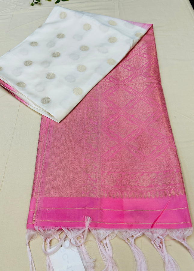 6131DA19-E08A-4D0C-B391-BE6A6EF1CB6F - Kurti Connection USA