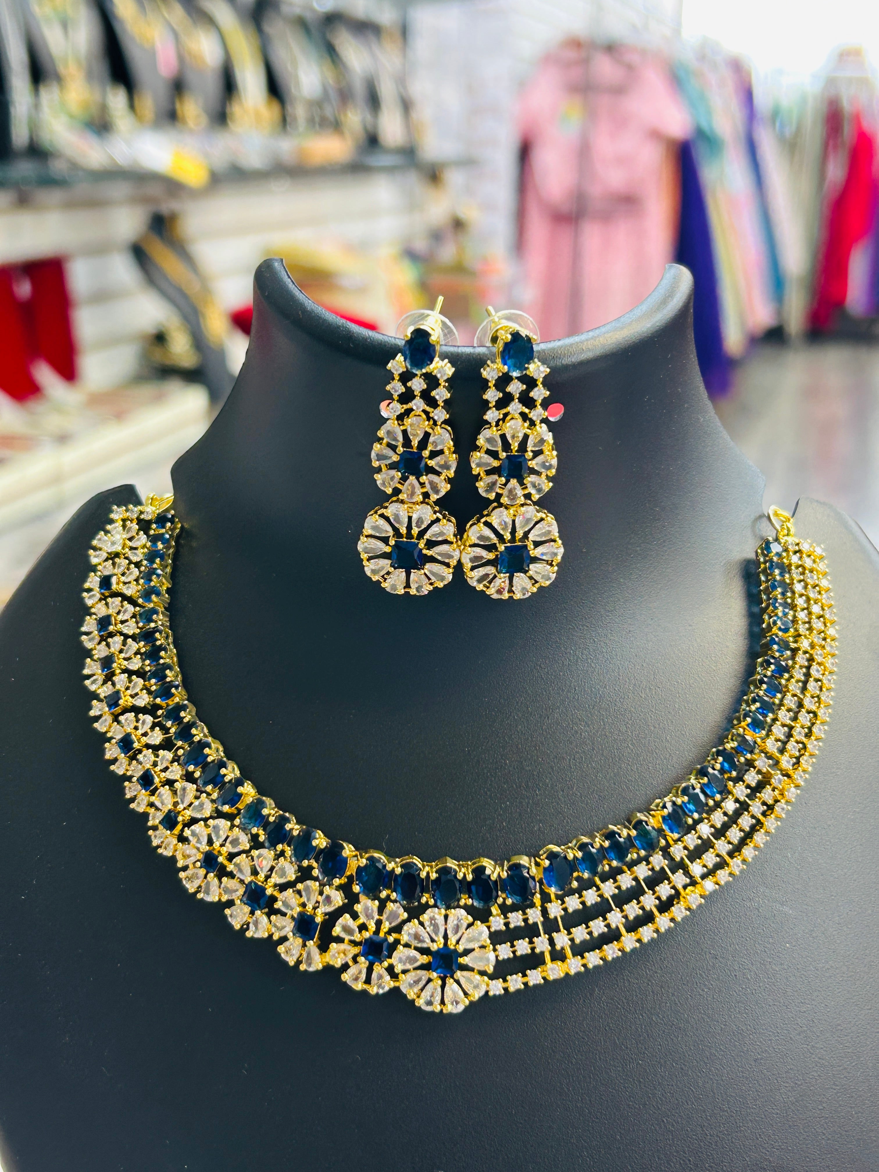 Ad necklace set : Blue stones gold polish