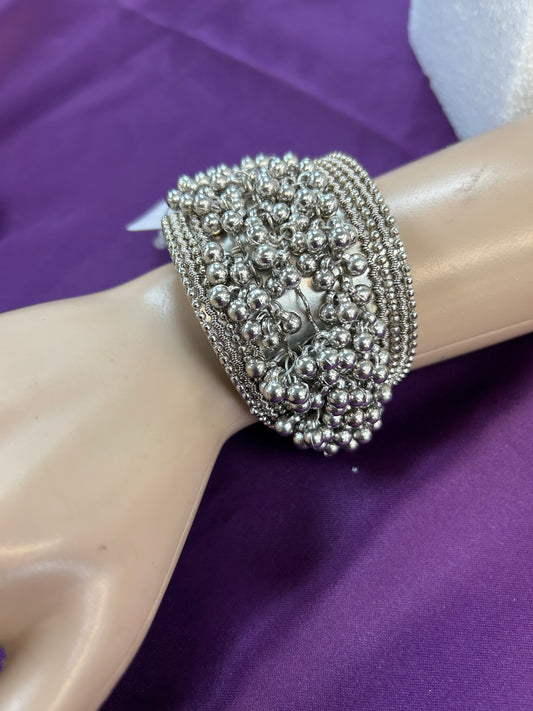 Oxidized bracelet