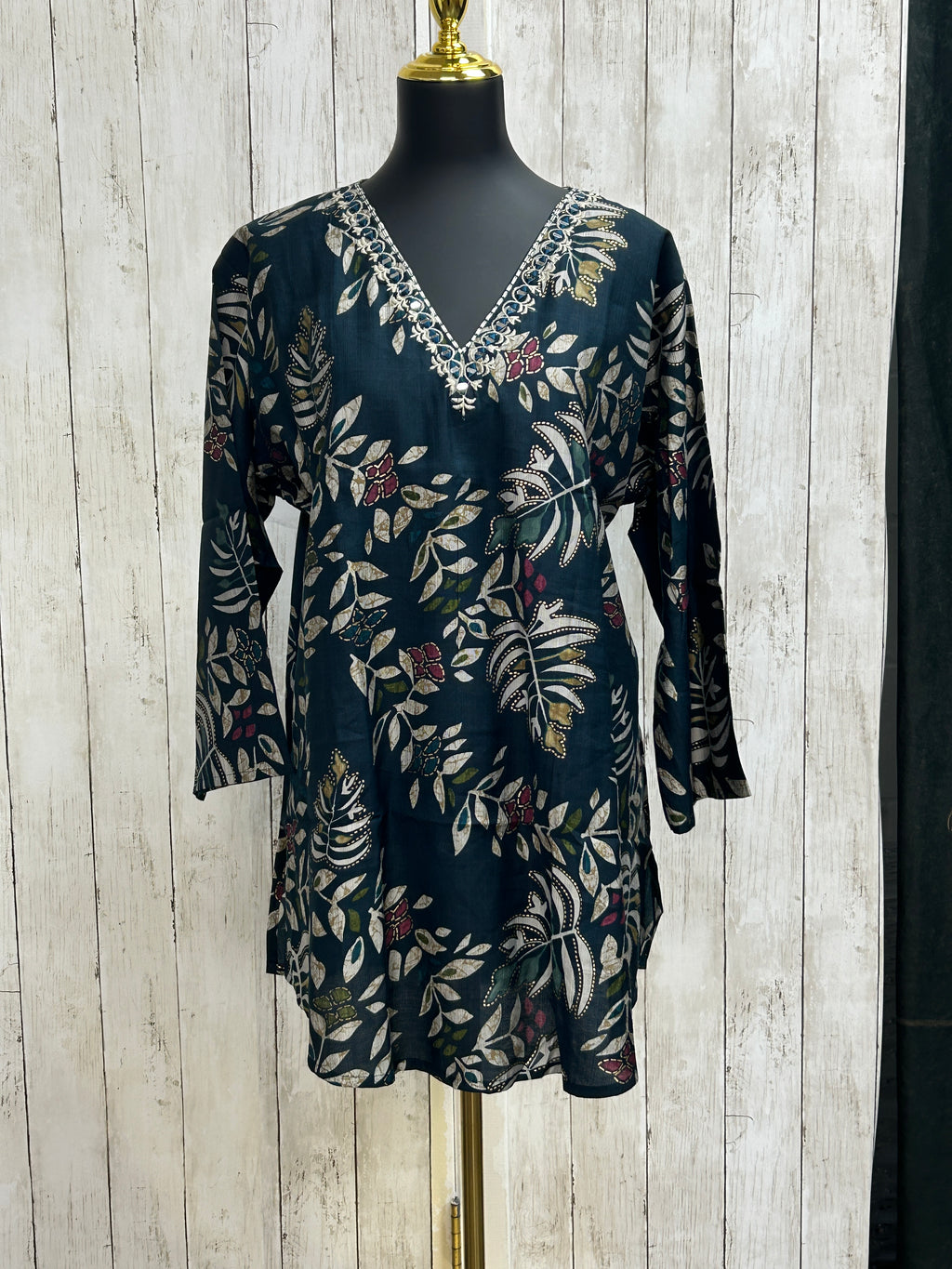Tunic top with mirror work neckline