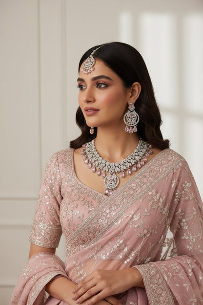 Pink elegance: necklace set