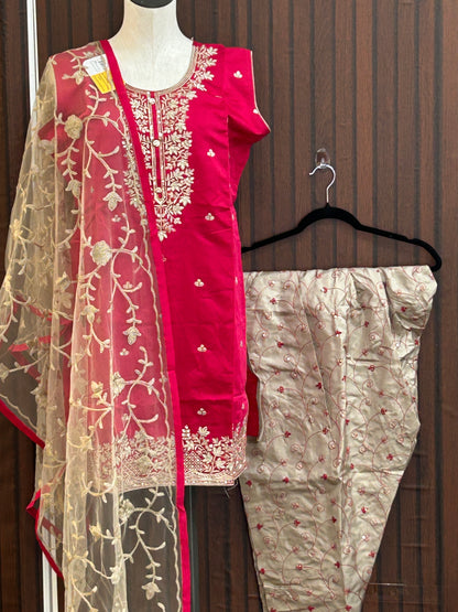 Salwar kameez set