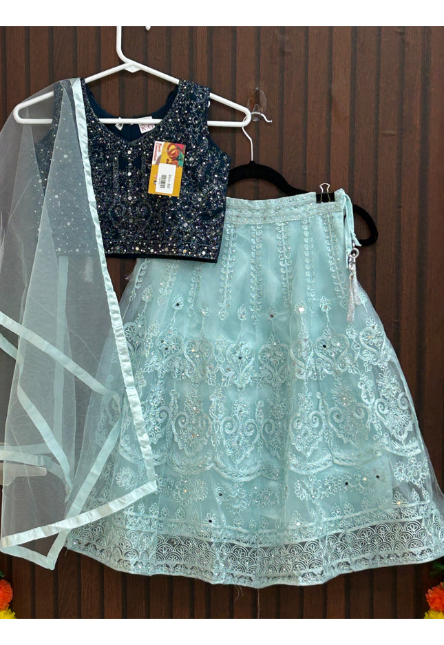 739B9578-B5EB-429C-901C-684B7C6D4A79 - Kurti Connection USA