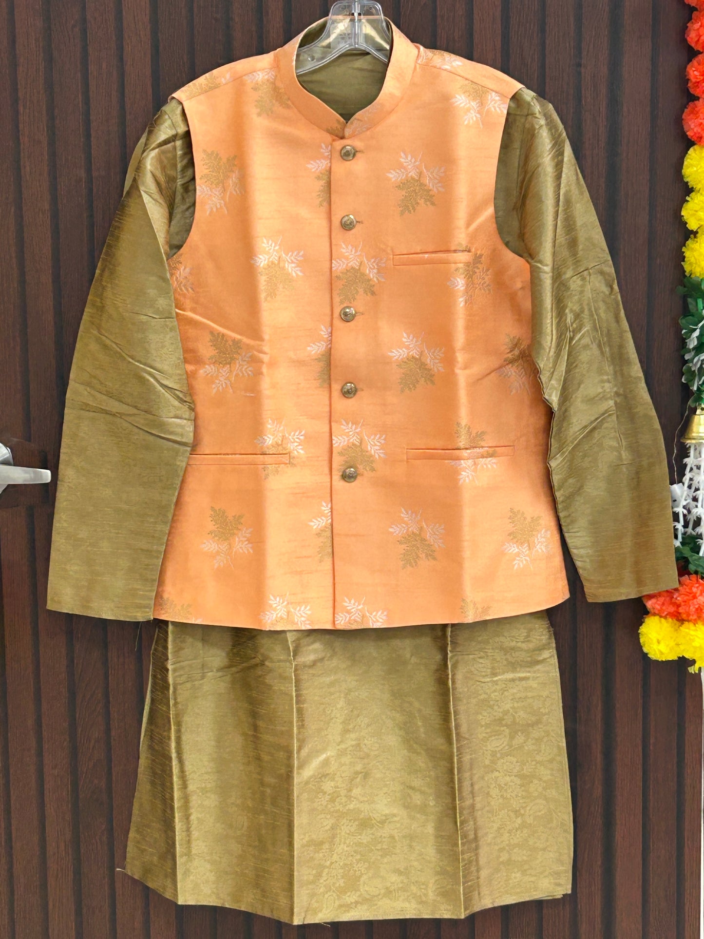 Kurta set with jacket