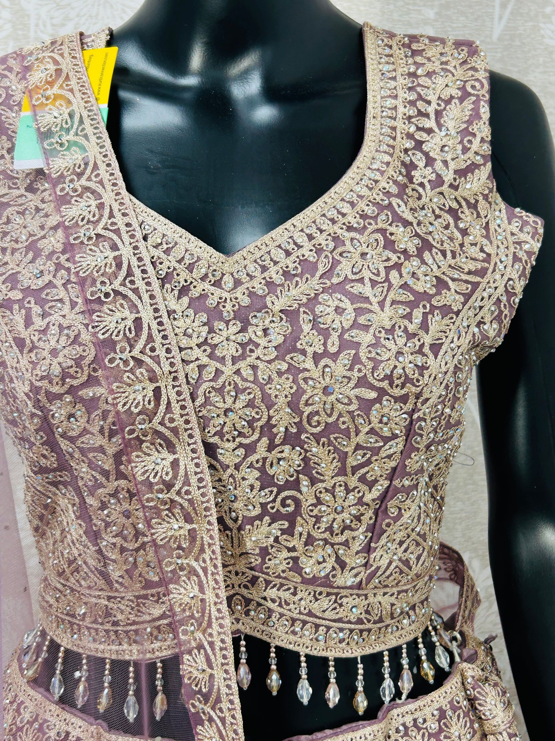 7BE9FB64-FDD1-4FB0-B928-F7F67CD4D9E7 - Kurti Connection USA