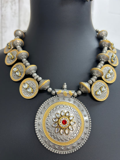 Dual tone oxidized necklace set