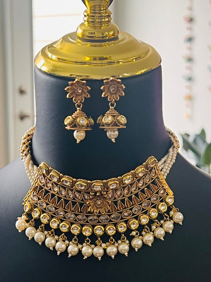 Traditional Kundan choker necklace set