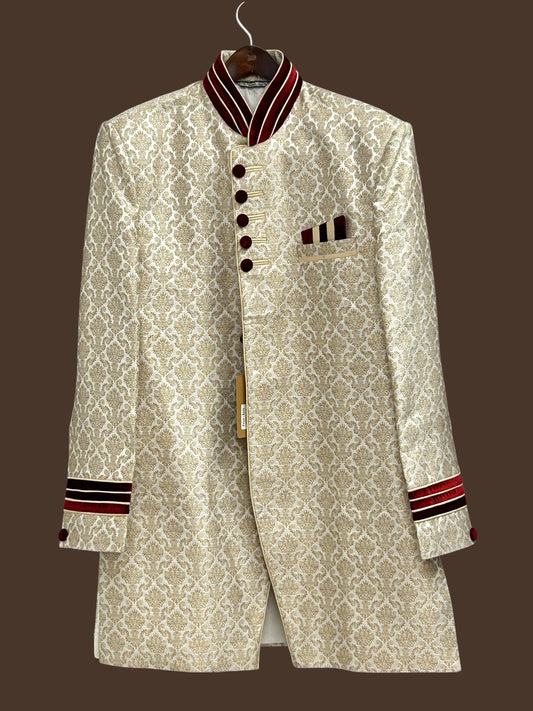 Size 40 : jodhpuri set with Maroon pant