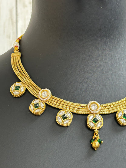 Gold polished necklace set