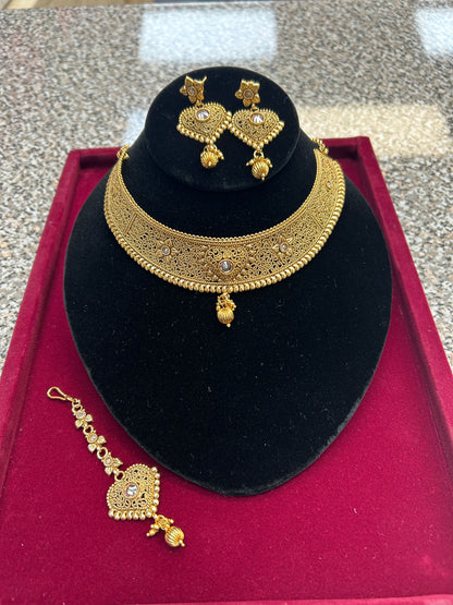 Golden choker set : one gram polish