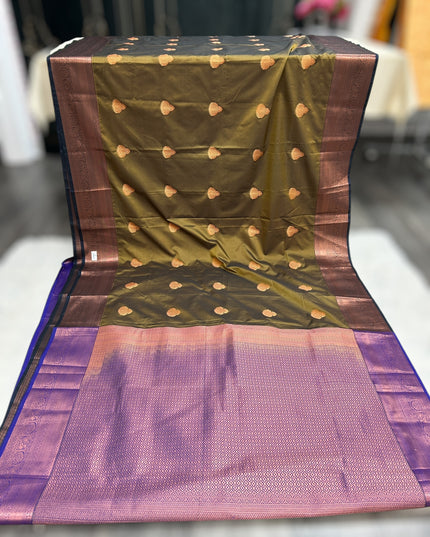 A8405E7F-D6B0-4CB4-B47A-1A58838FB31E - Kurti Connection USA