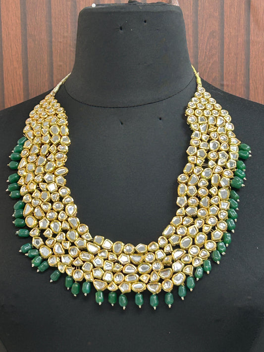 Statement Kundan necklace