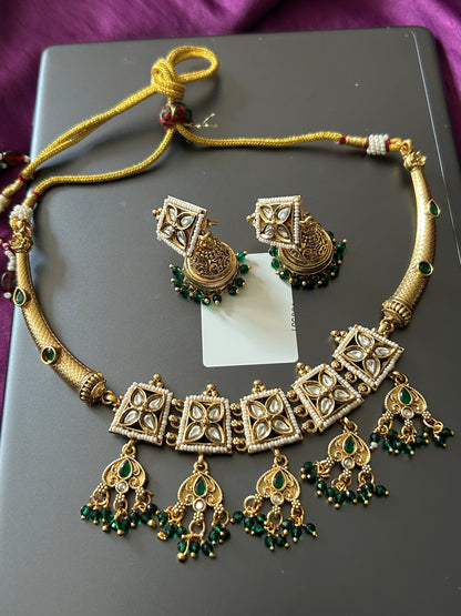 Gold look alike choker necklace set