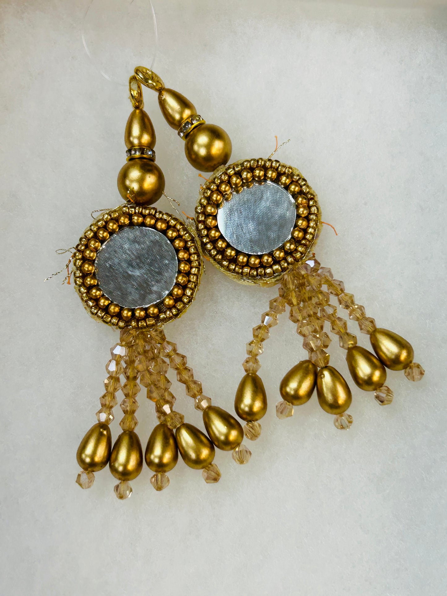 Golden mirror latkan