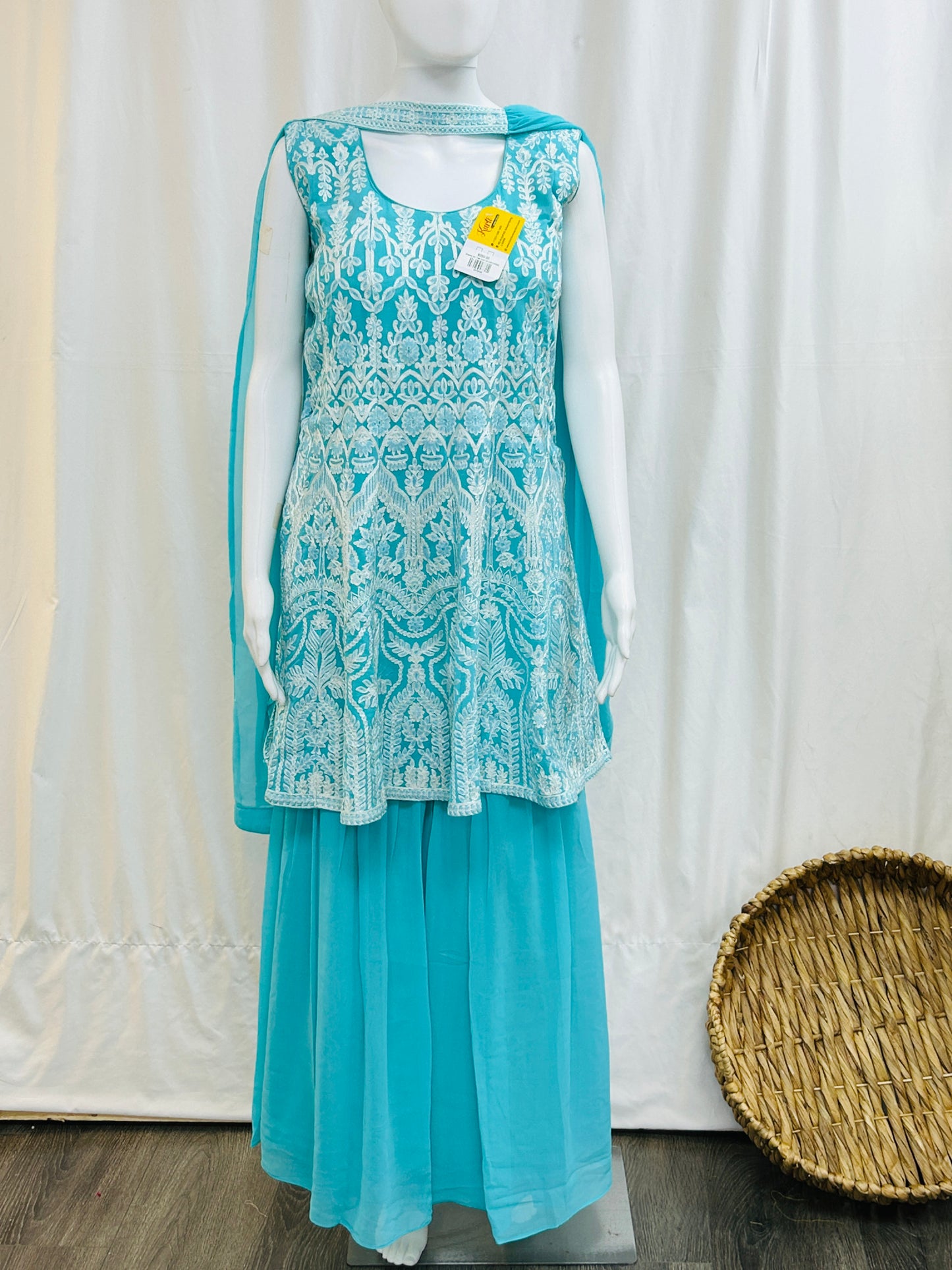 Georgette Sharara set