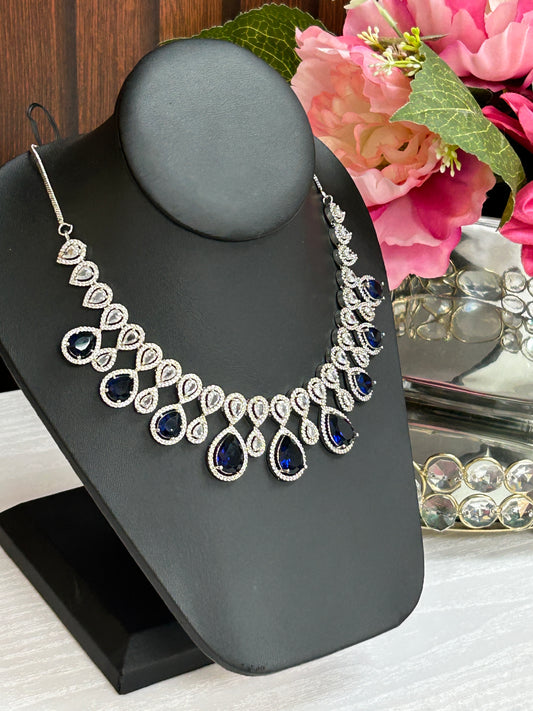 AD necklace set