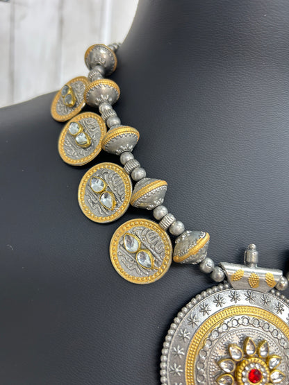 Dual tone oxidized necklace set