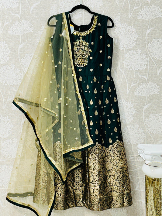 Kids : Girls size 38 long kurti set
